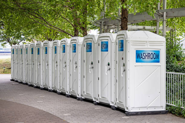 Best Temporary restroom rental  in Lawrencevle, IL